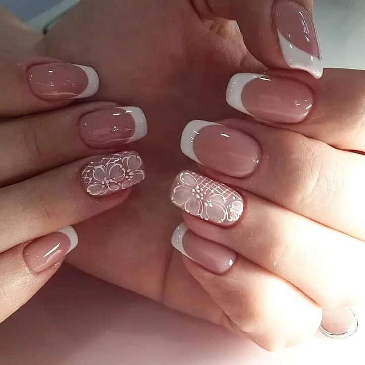 Нарядный маникюр с френчем nails pink French manicure acrylic nails, Bride nails, Bridal nails