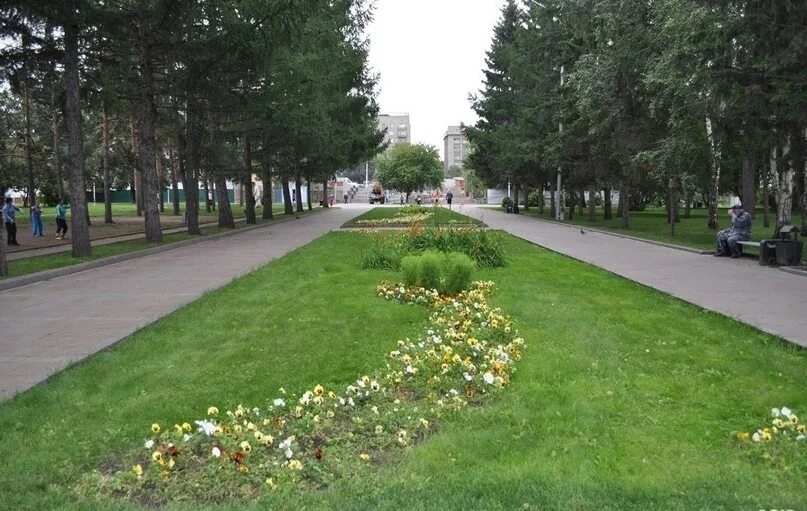 Нарымский сквер новосибирск фото В Новосибирске на благоустройство площади между цирком, Нарымским сквером и Возн