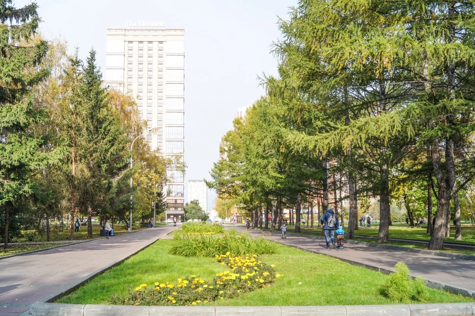 Нарымский сквер новосибирск фото Нарымский сквер