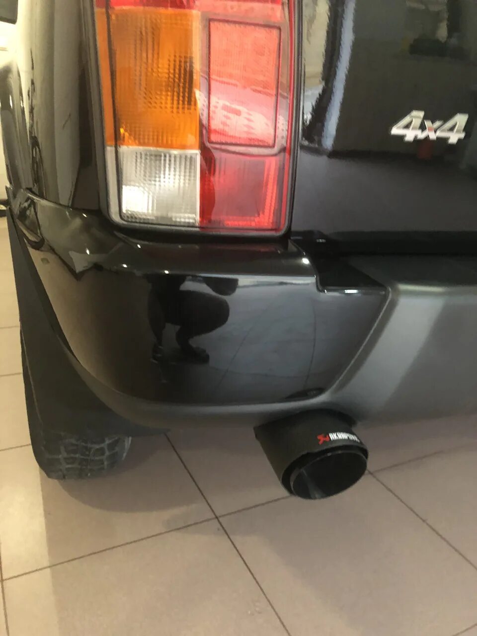 Насадка на глушитель нива легенд фото Установил насадку акрапович - Lada 4x4 3D, 1,7 л, 2017 года тюнинг DRIVE2