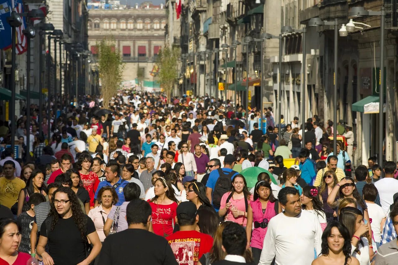 Население города фото U.S. Population Older & Growing Despite Lower Fertility The Standard SC