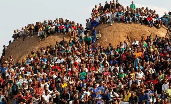 Население земли фото Zuma Names Panel to Investigate South Africa Mine Shooting - The New York Times