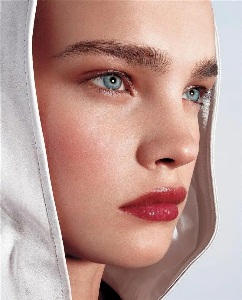 Наталья макияж Épinglé par Anna Rudaeva sur Наталья Водянова Richard burbridge, Beauté, Visage