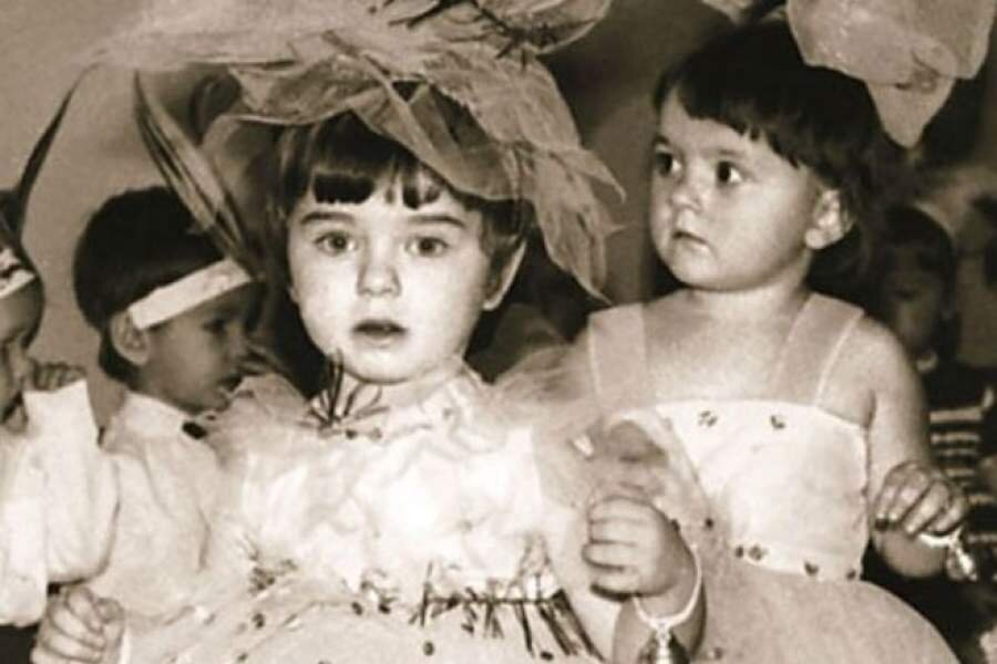 Наташа королева в детстве фото Новогодние фотографии российских знаменитостей в детстве (угадайка) Игрушка Ёлоч