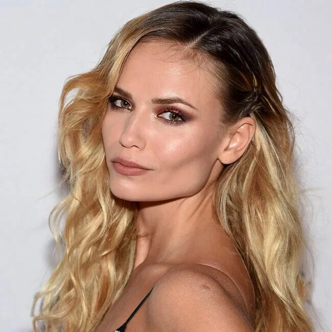 Наташа поли фото Natasha Poly ❤ Makeup inspiration, Blonde haircuts, Hair beauty
