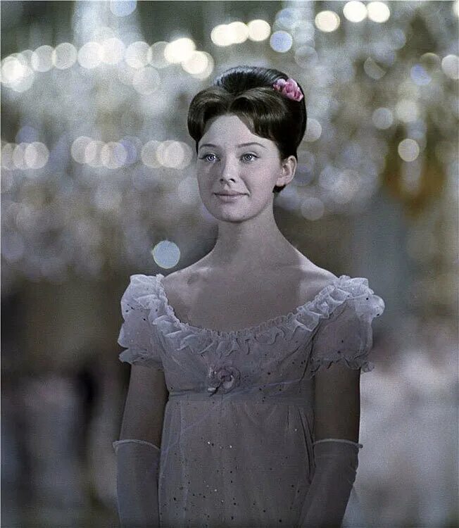 Наташа ростова фото Фото: Война и мир / Кадр из сериала "Война и мир" (1965) #2584713
