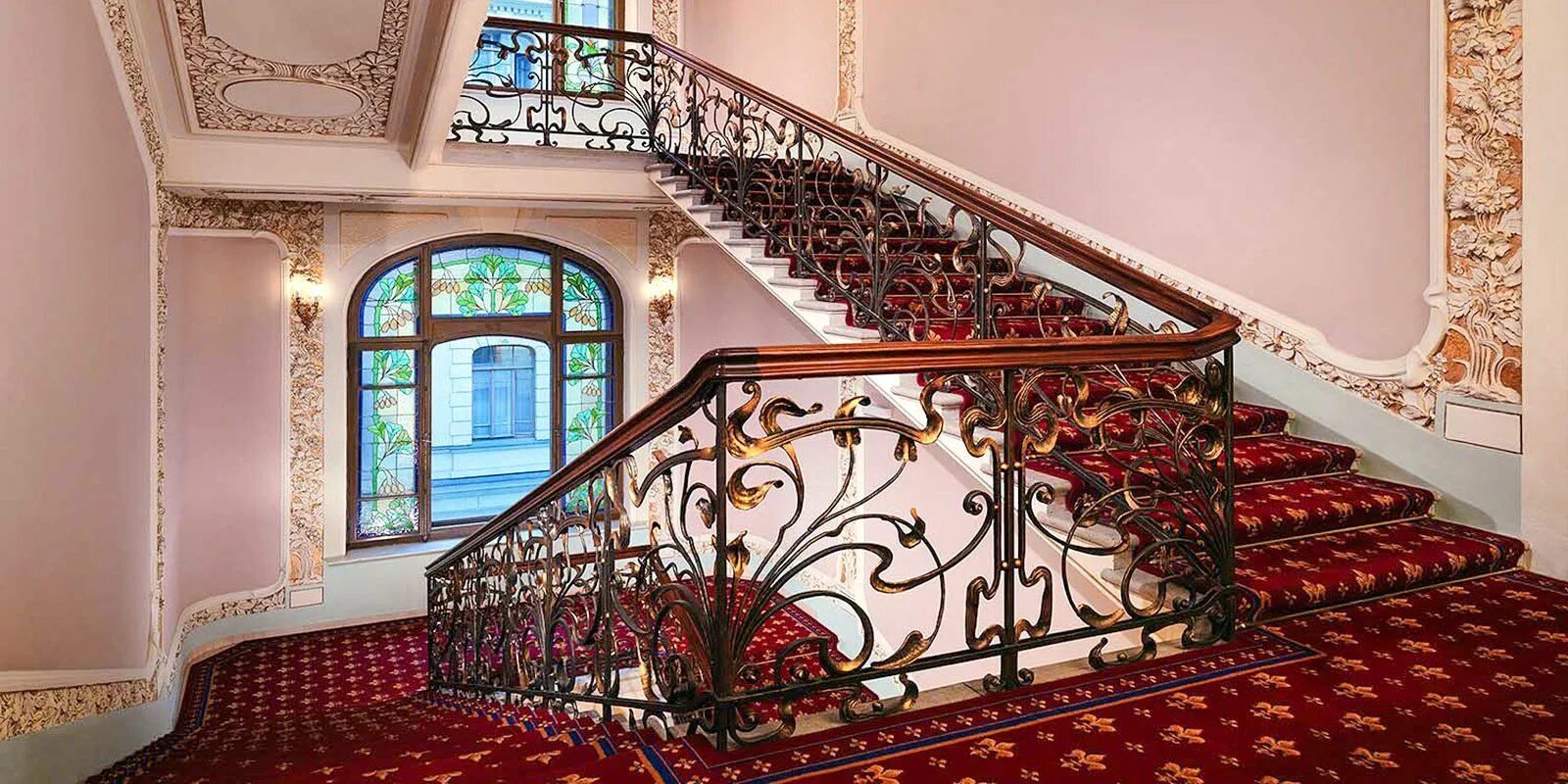 Националь отель фото Where Bernard Shaw, Mao Tsedong and Richard Gere stayed for the night: Moscow ho