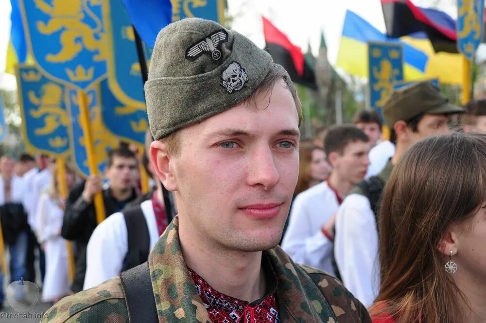 Националисты с западной украины фото Ещё плодоносить способно чрево, которое вынашивало гада" - Фонд стратегической к