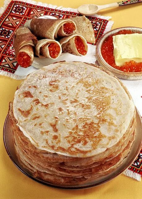 Национальная еда россии фото Russian Cuisine: pancakes in 2024 Russian recipes, Russian cuisine, Savoury food