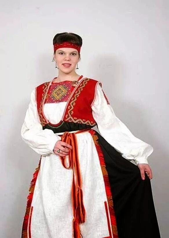 Национальная одежда карелии фото Pin en traditional clothes (all are beautiful) Chicas ucranianas, Traje típico, 