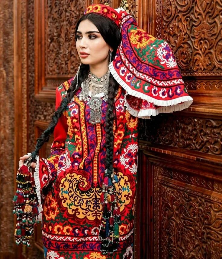 Национальная одежда таджиков женщины фото PERSIAN TAJIK TRADITIONAL CLOTHING (KHORASAN) Persian fashion, Traditional outfi