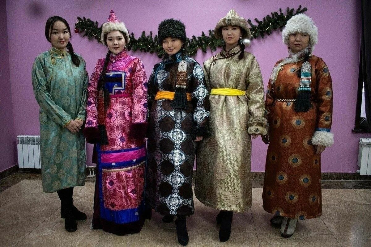Национальная одежда тувинцев для девушки фото Мастер-класс "Тувинская мода на каждый день" 2024, Бай-Тайгинский кожуун - дата 