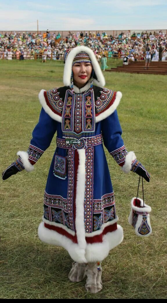 Национальная одежда якутов фото и описание Pin on нац.таҥас Traditional outfits, Historical clothing, Inuit clothing