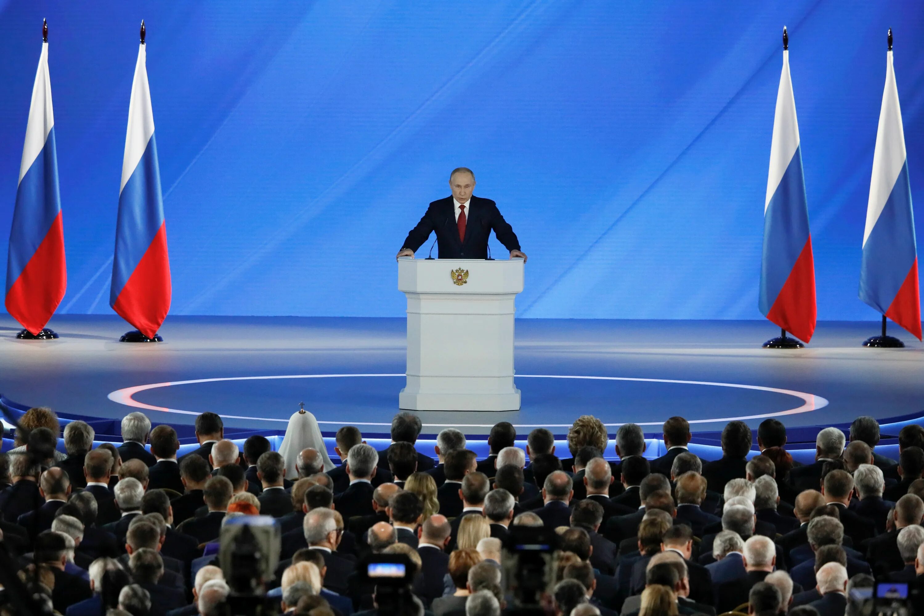 Национальная политика фото The Resignation of Russia's Government