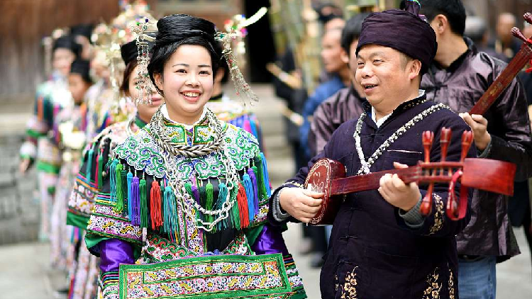 Национальности китая фото Ethnic culture abounds in Guizhou prefecture - CGTN