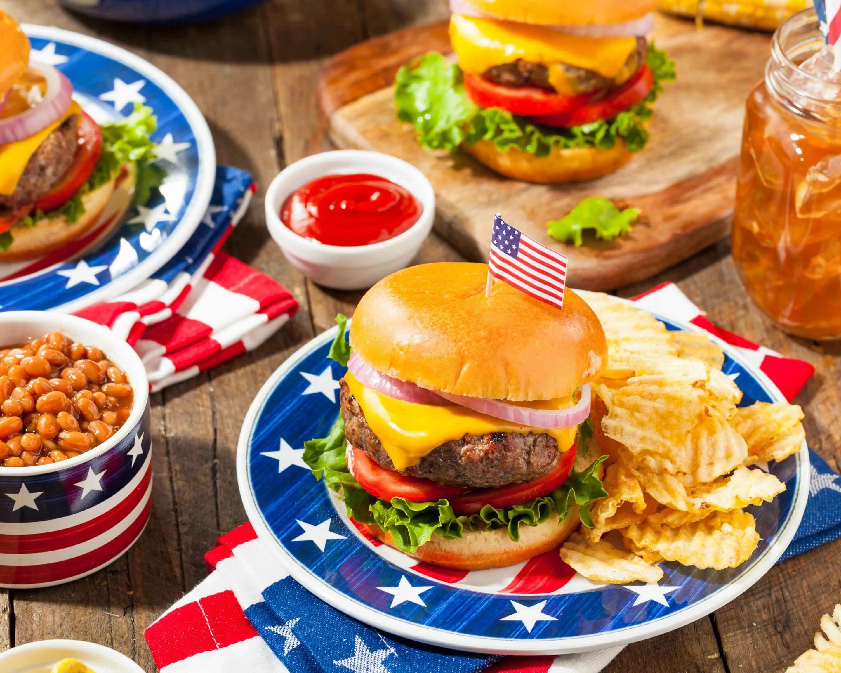 Национальные блюда америки фото с названиями Arnolds American Diner Menu - Takeaway in Broxbourne Delivery Menu & Prices Uber