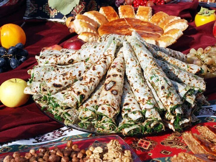Национальные блюда армении фото Tips for Vegetarians Traveling in the South Caucasus Vegetarian travel, Vegetari
