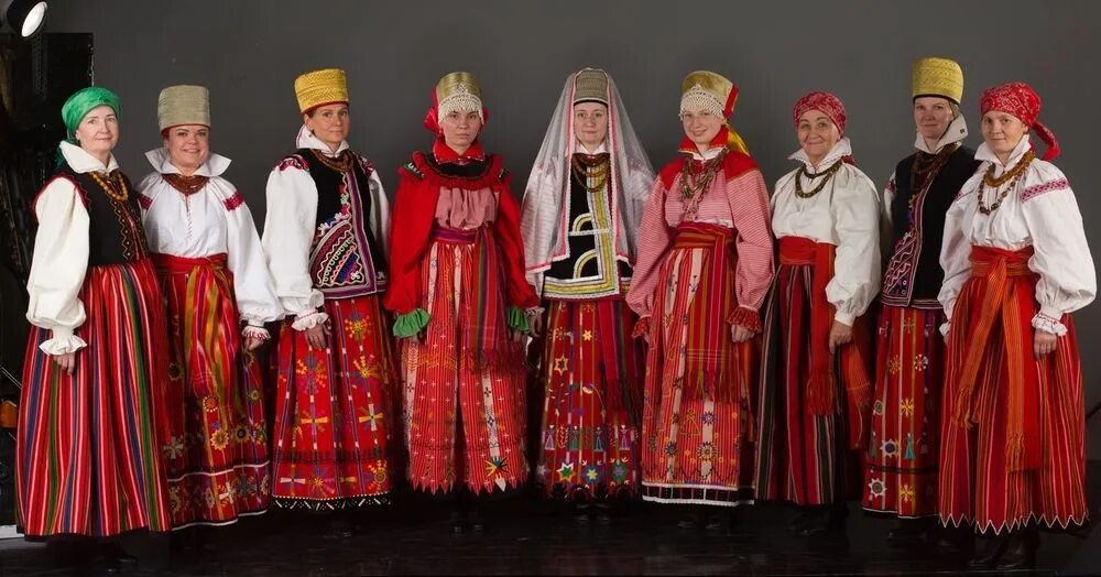 Национальные одежды фото В мичуринском музее откроется выставка русского народного костюма Город-наукогра