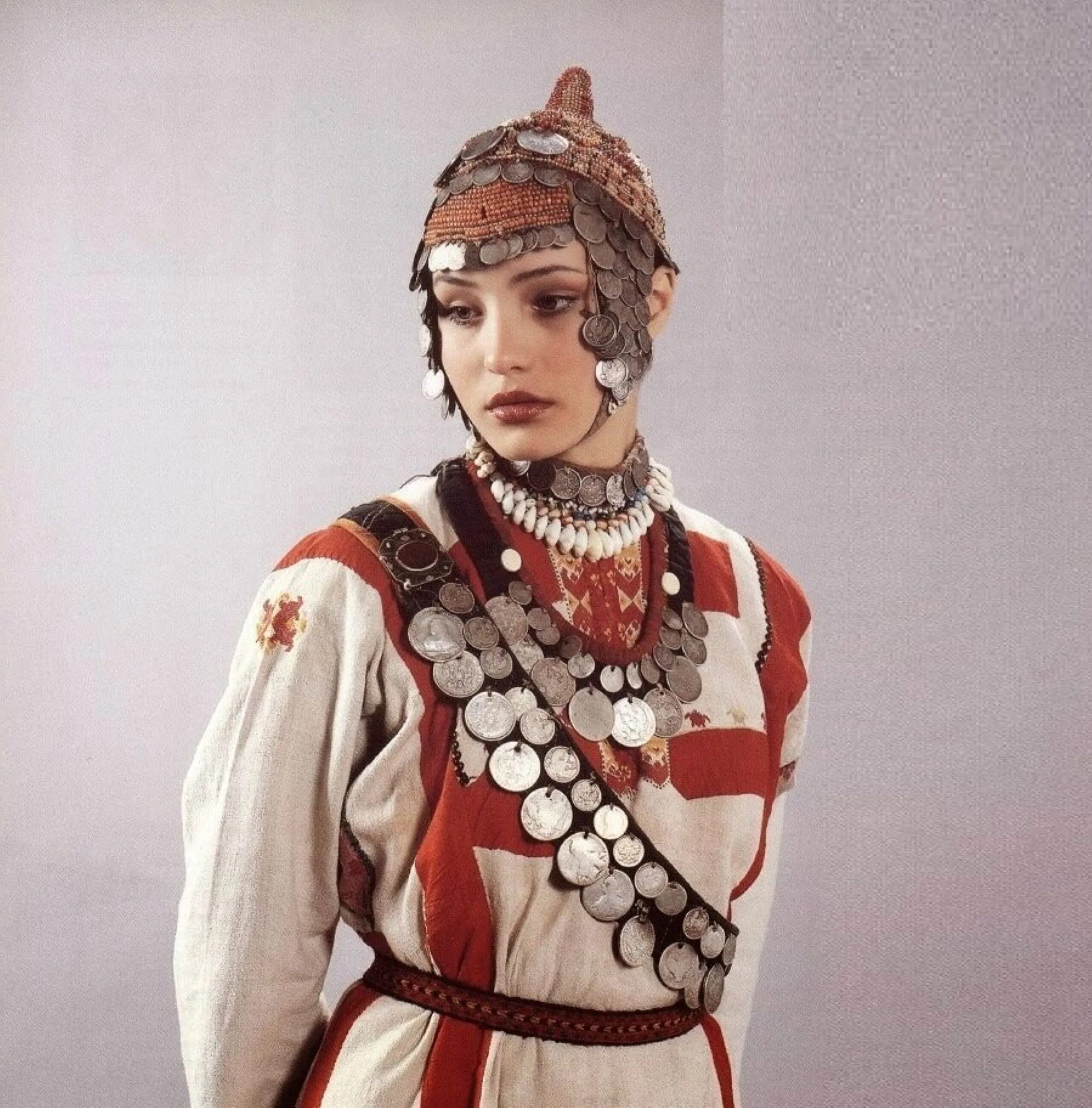 Национальный костюм чувашей фото File:Lower Chuvash attire, Chuvash girl.jpg - Wikipedia