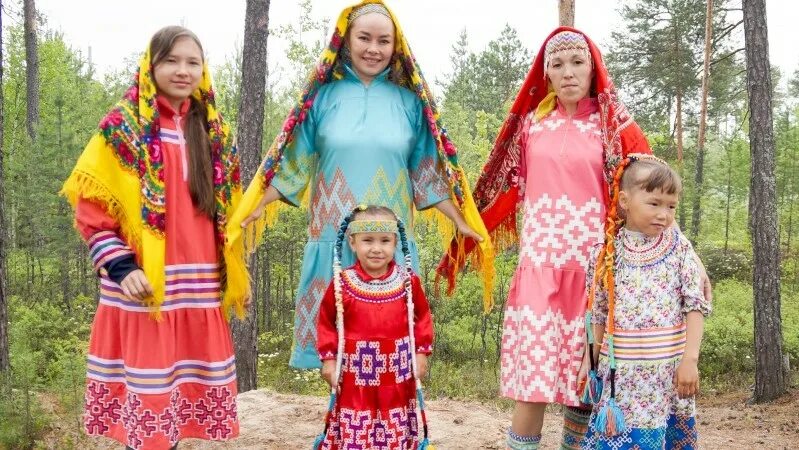 Национальный костюм хантов фото В Ханты-Мансийске проходит городской фестиваль национального костюма