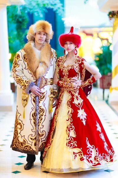 Национальный костюм казахов фото Российский Сервис Онлайн-Дневников Traditional outfits, Traditional dresses, Bea