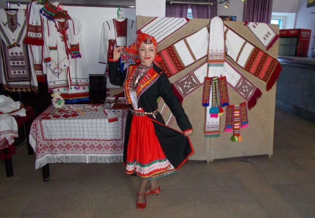 Национальный костюм марийцев фото Картинки МАРИЙСКАЯ НАЦИОНАЛЬНАЯ