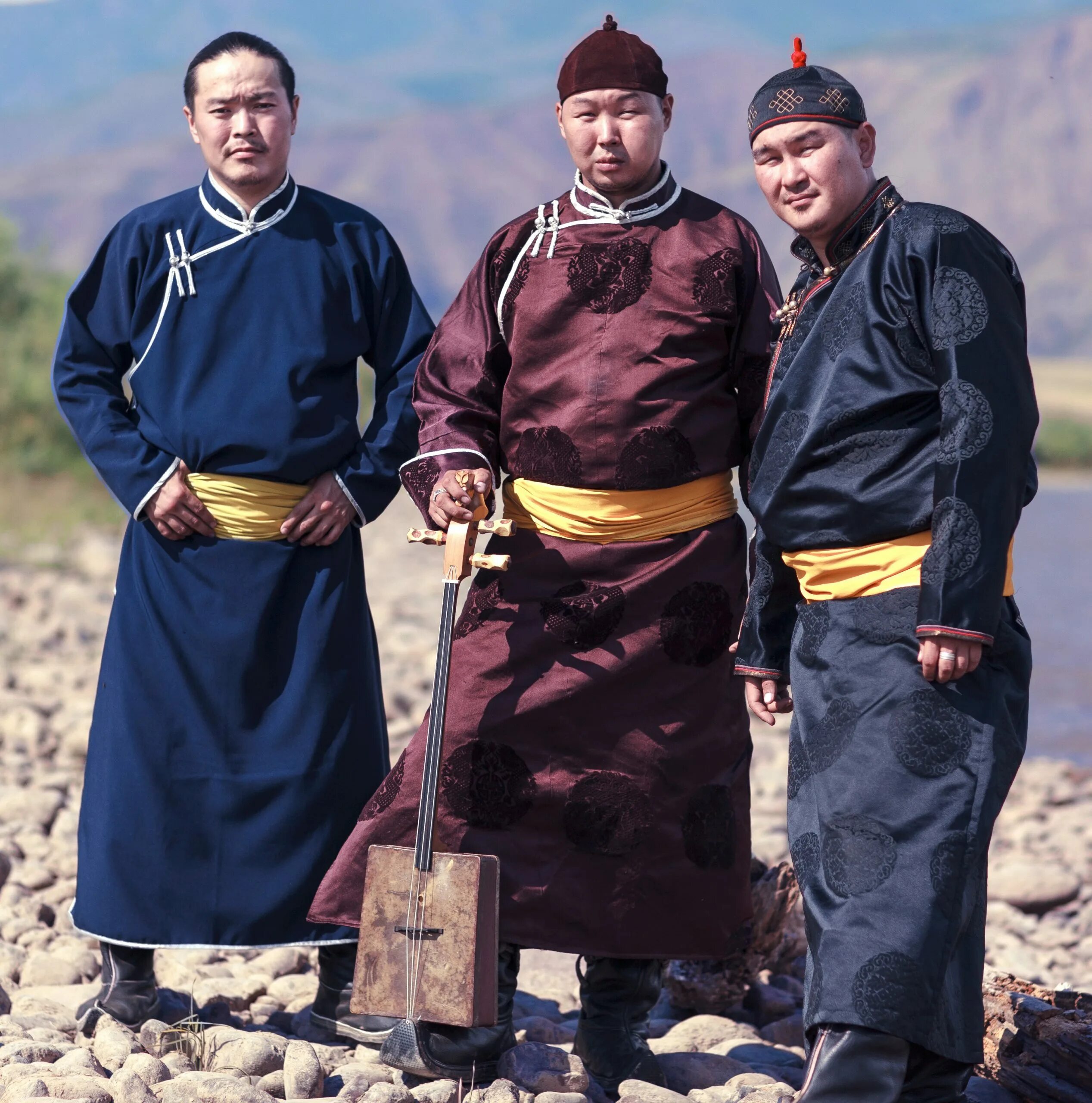 Национальный костюм тувинцев фото Alash - Lotus