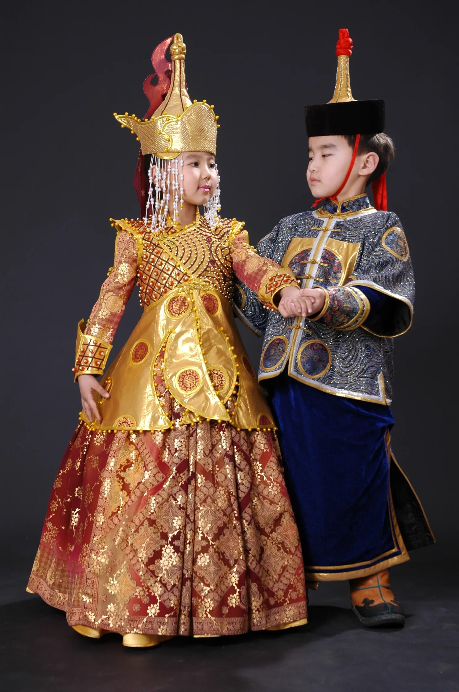 Национальный костюм тувинцев фото Pearl of Tuva - EDEGEY Dance and Costume Theater - embassylife.ru