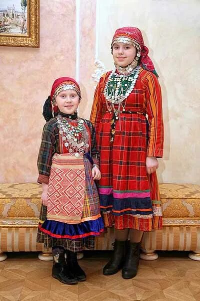 Национальный костюм удмуртов фото Древние напевы удмуртов" в Пермском крае Посреди России