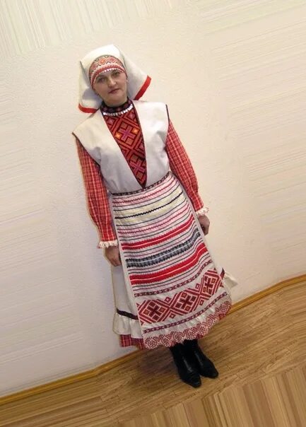 Национальный костюм удмуртов женский фото Костюм удмуртов женский: найдено 89 картинок