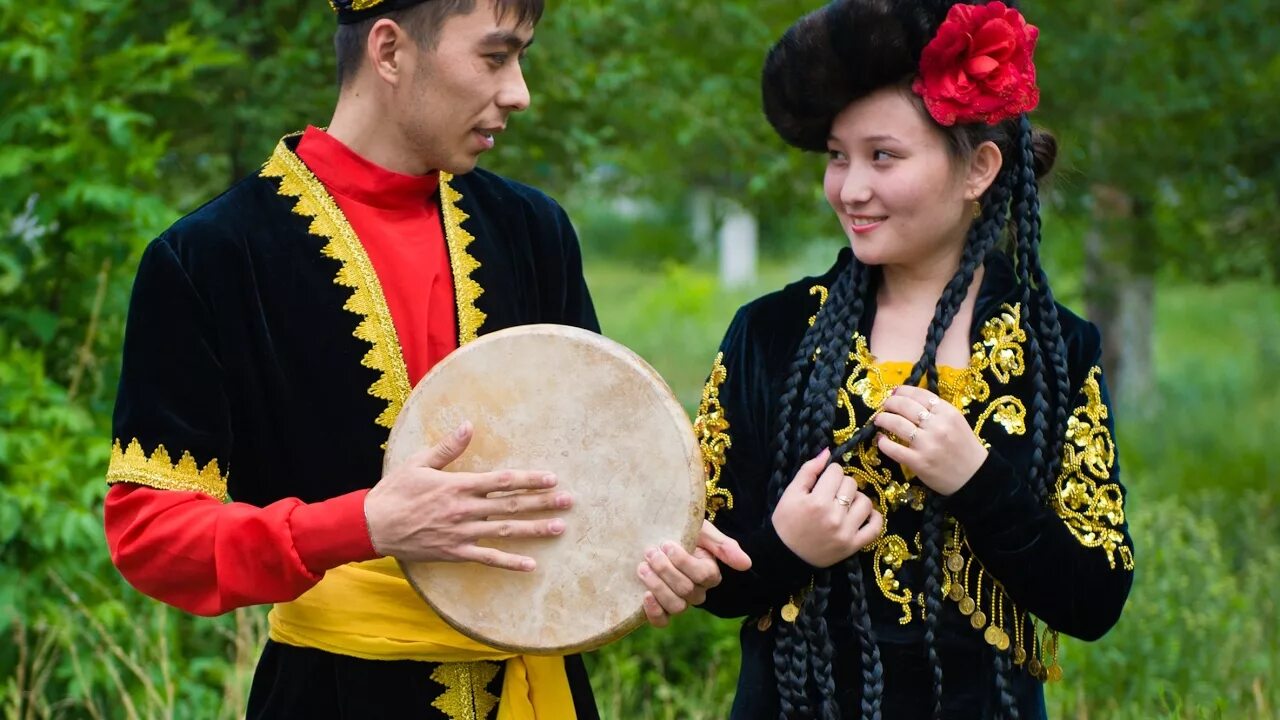 Национальный костюм уйгуров фото Уйгурский мукам (9 из 12) // Uighur muqam (9 of 12) - YouTube