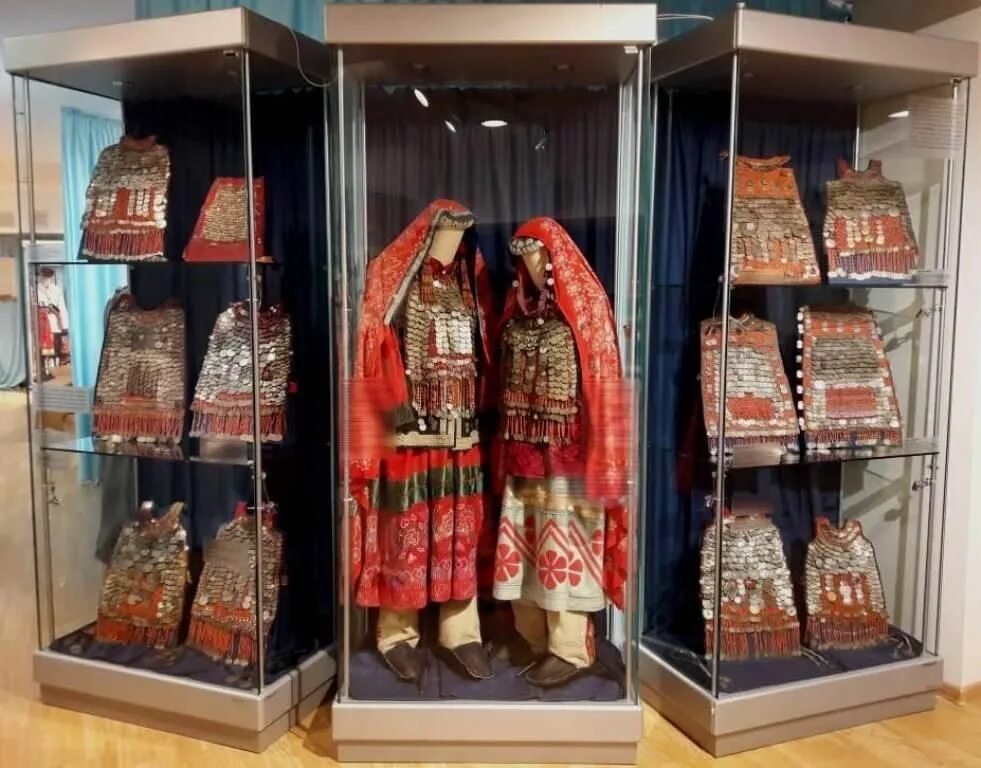 Национальный музей республики башкортостан фото Презентация "Я поведу тебя в музей" и книжная выставка "Музей открывает свои тай