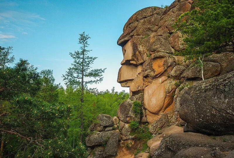 Национальный парк красноярские столбы фото Pin de Edgar Ivan Ruiz Chilian en Rocas raras Rocas