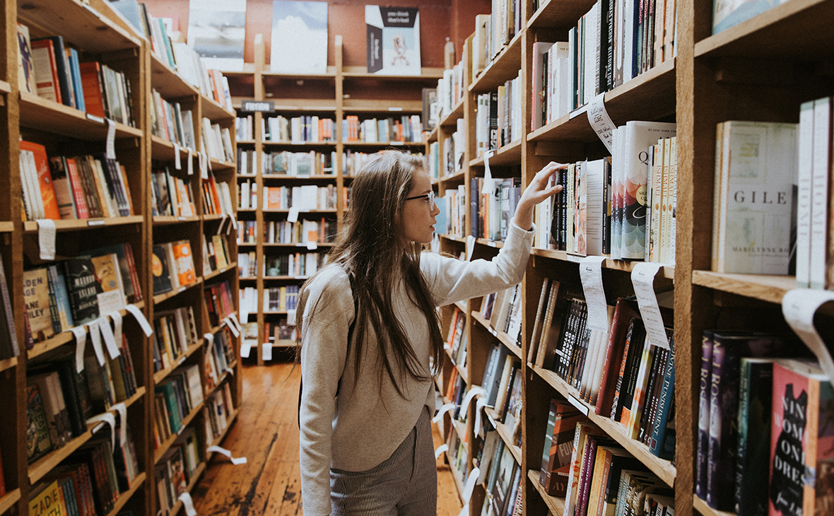 Найти книгу по фото Как сбалансировать время отдыха и учебы в праздники - пять советов РБК Тренды
