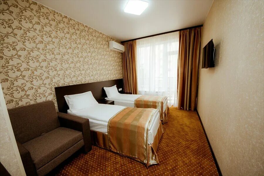 Найти отель по фото More, hotel, Gelendzhik, Polevaia Street, 32 - Yandex Maps