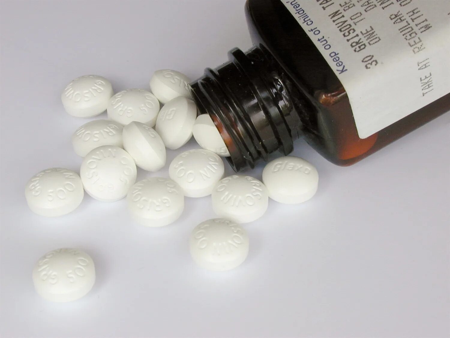 Найти таблетки по фото Patients less satisfied with GPs who prescribe fewer antibiotics, study shows