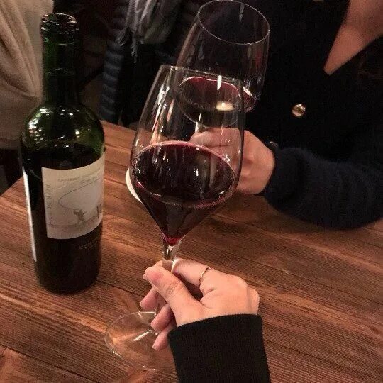 Найти вино по фото Pin by Caspar Diana on Pictures ♡ Wine mom, Wine, Red wine