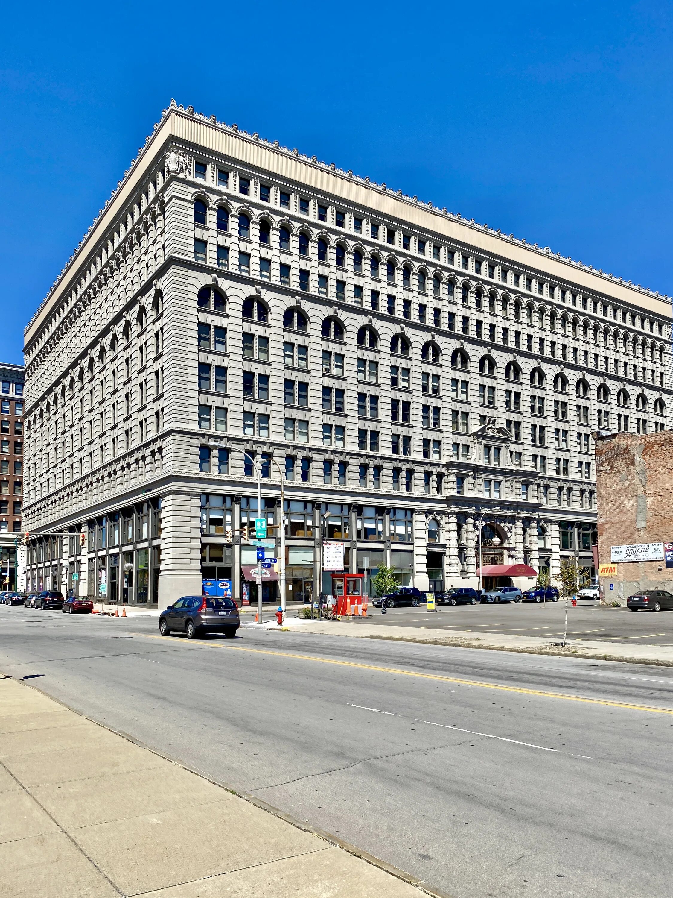 Найти здание по фото File:Ellicott Square Building, Main Street and Division Street, Buffalo, NY - 52