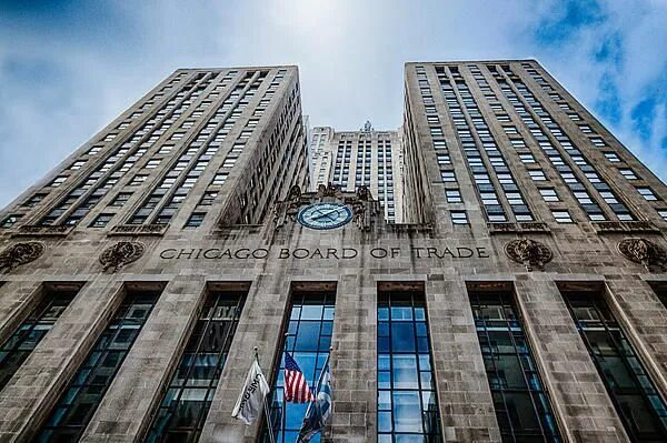 Найти здание по фото онлайн Chicago Board Of Trade by Mike Burgquist Photography for sale, Chicago, Fine art