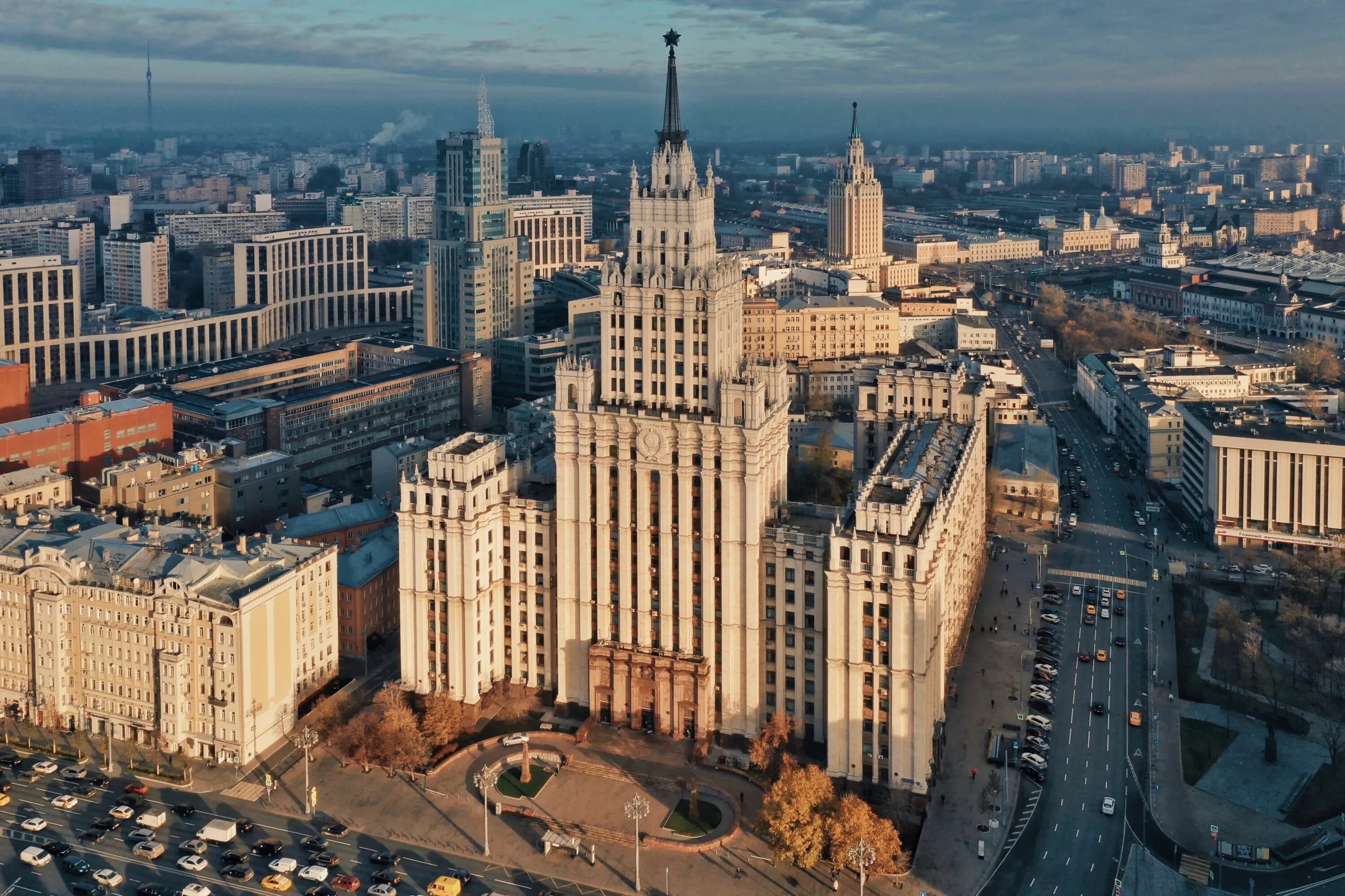 Найти здание в москве по фото Высотное строительство в городах России Город, Здания, Строительство