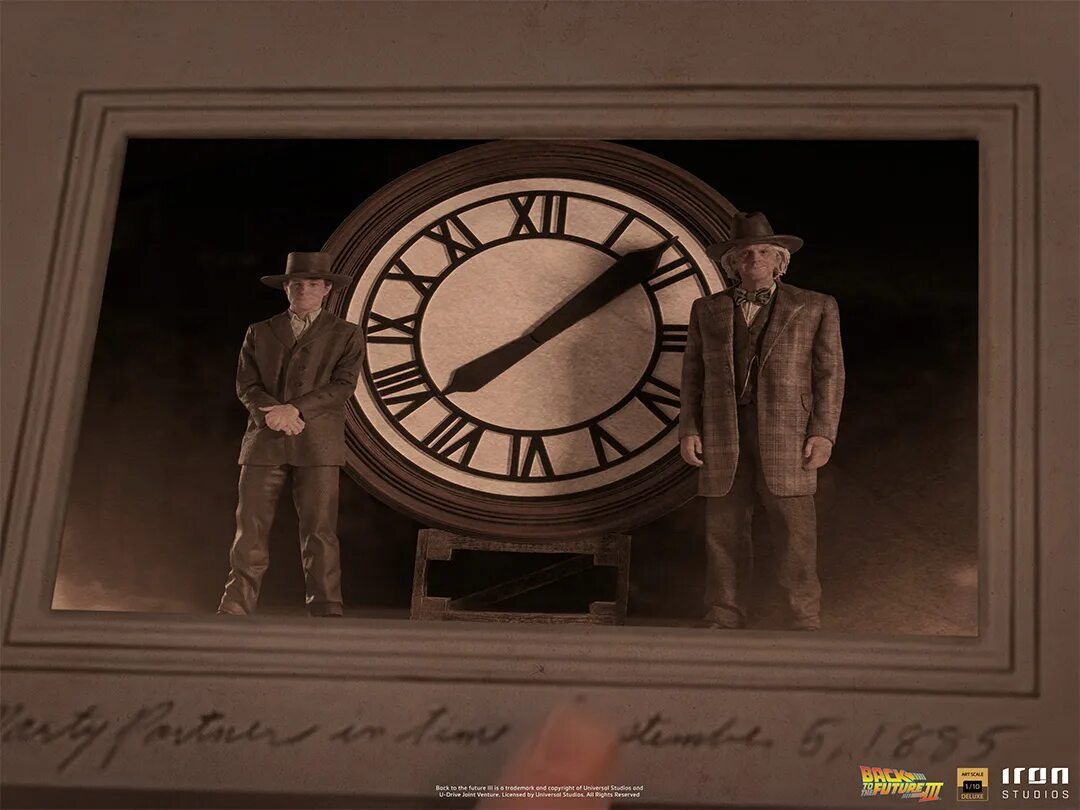 Назад в будущее часы фото Back to the Future 3 - Marty McFly and Doc Brown at the Clock Tower Statue by Ir