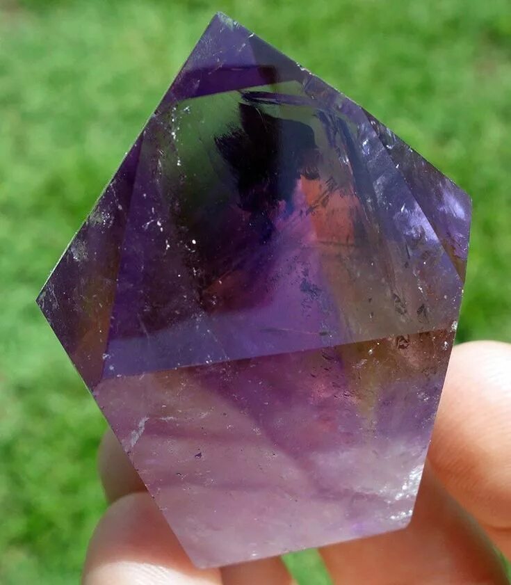 Назарит камень как выглядит Камень аметист в истории и украшениях Stones and crystals, Gem pearl, Rough cut 