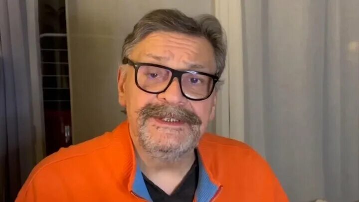 Назаров фото сейчас Режиссер Забугорский считает, что Назаров "притих" из-за ненужности его стихов Д