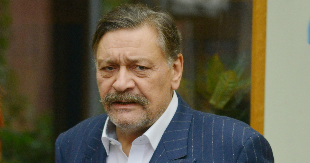 Назаров фото сейчас Кем заменят Назарова в МХТ им.Чехова: часть спектаклей сняли, а Воланд теперь Ан