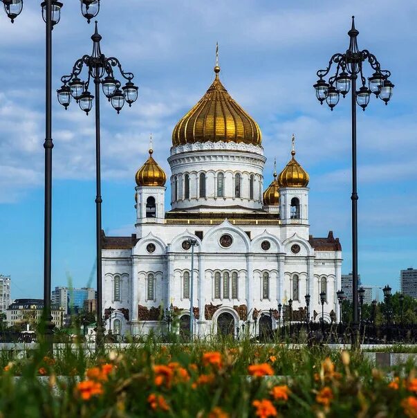 Назаров храм христа спасителя фото Некоторые удивляются и спрашивают нас: почему сейчас в Русской Церкви строится т