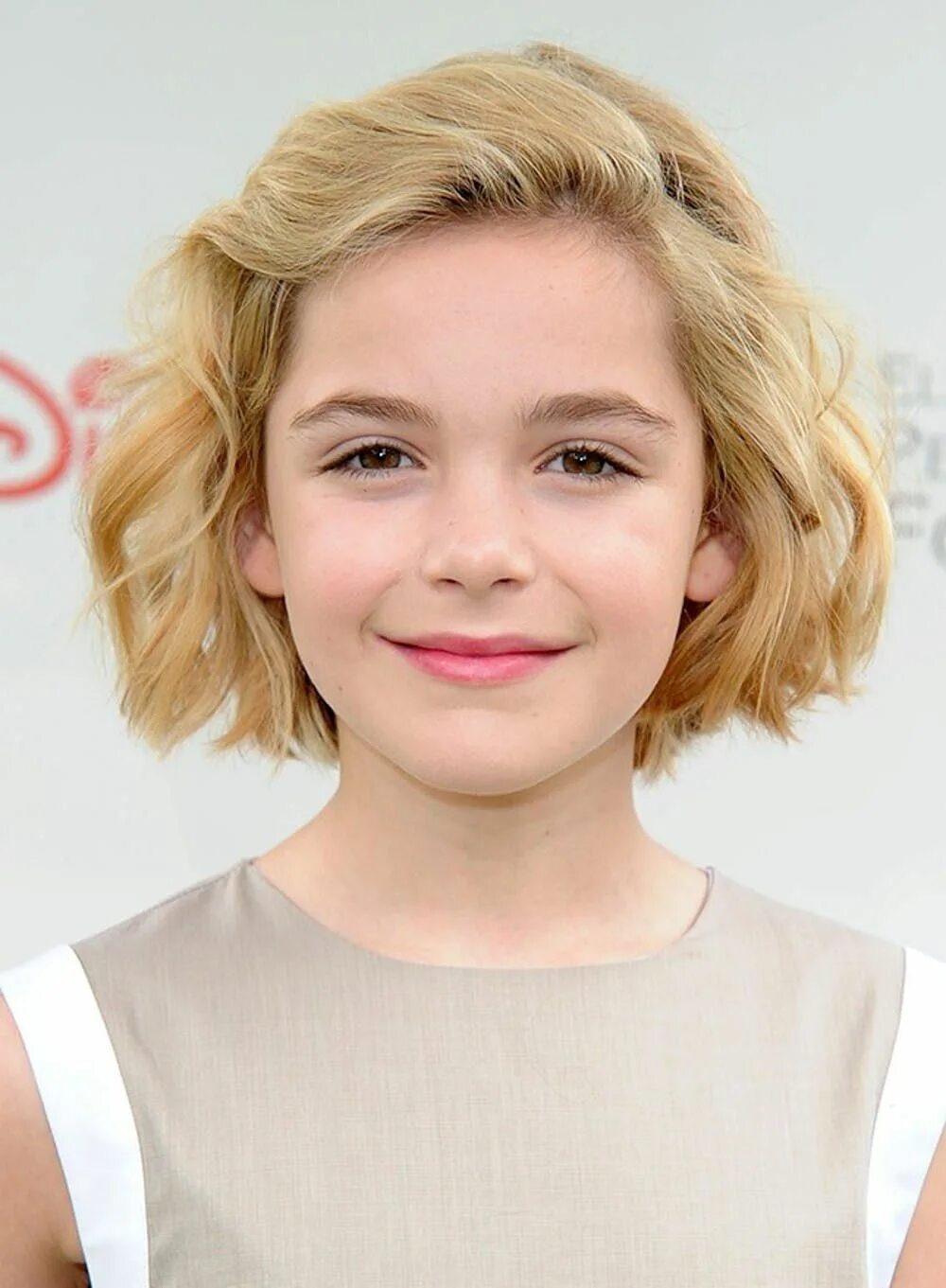 Название коротких причесок для девочек 9 Trendy Kids' Haircuts That You’ll Want Too Girl haircuts, Short wavy hair, Bab