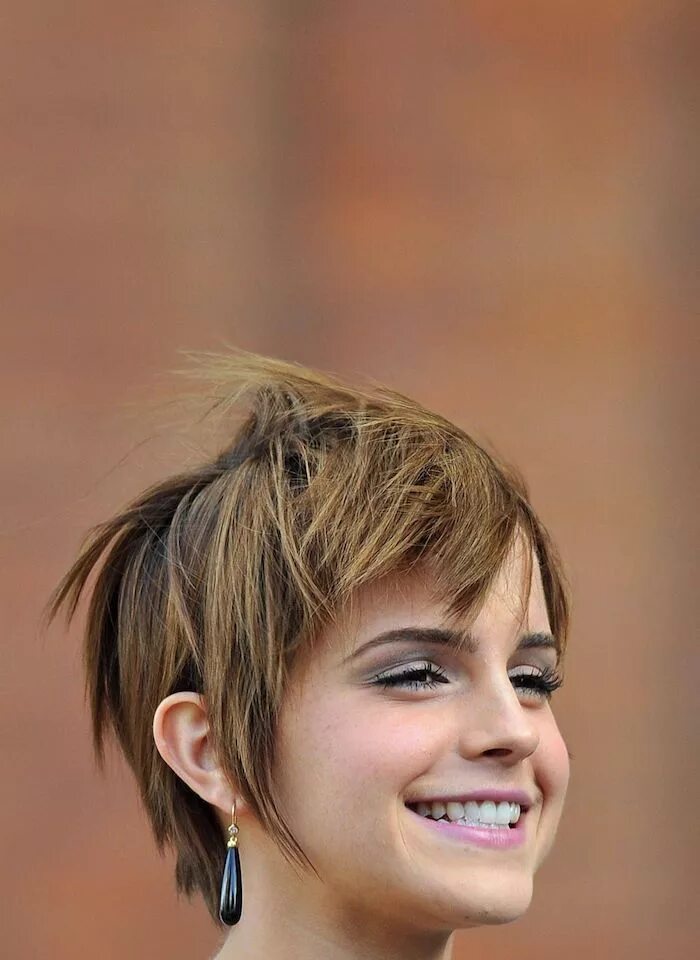 Название коротких причесок для девочек Kurzhaarfrisuren für feines Haar und praktische Volumen-Tricks Kurzhaarfrisuren 