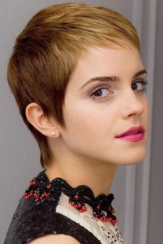 Название коротких причесок для девочек Cute Short Choppy Pixie Very short hair, Short pixie haircuts, Super short hair