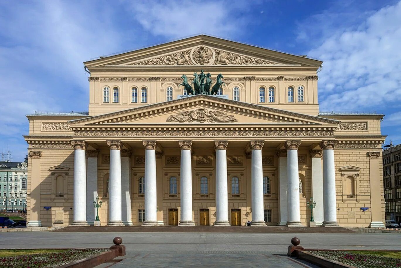Название здания по фото Большой театр в Москве. #классический Modern neoclassical architecture, Neoclass
