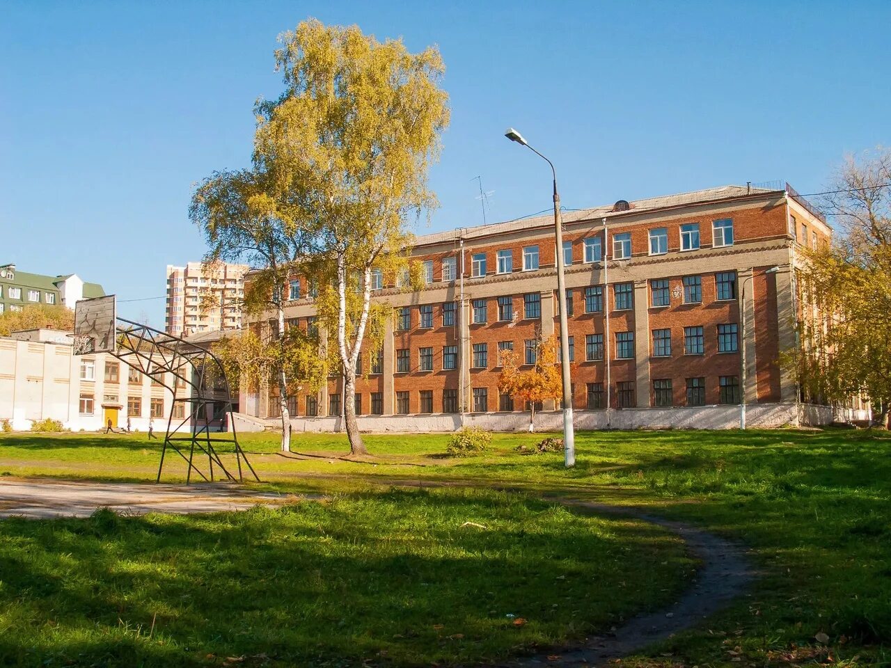 Названия фото школы В следующем году в Лыткарино капитально отремонтируют гимназию № 1 Гимназию боле